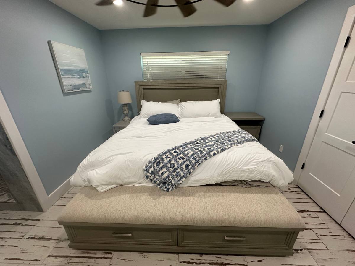 House for rent at 17727 Long Point Dr, Saint Petersburg, FL 33708