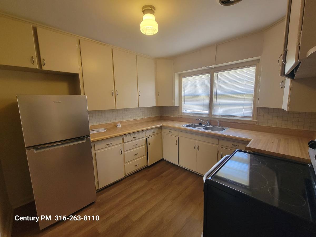 Townhouse for rent at 4906 E 9th St N, Wichita, KS 67208