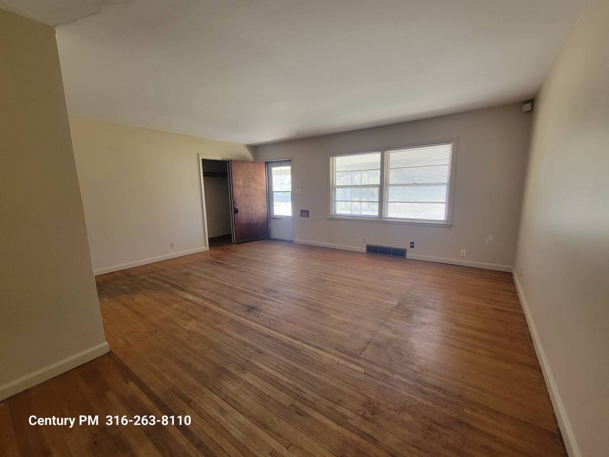 Townhouse for rent at 4906 E 9th St N, Wichita, KS 67208