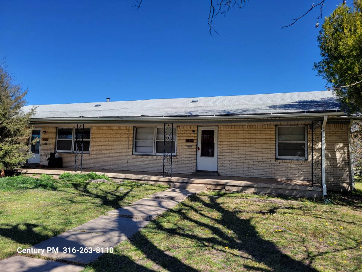 Townhouse for rent at 4906 E 9th St N, Wichita, KS 67208