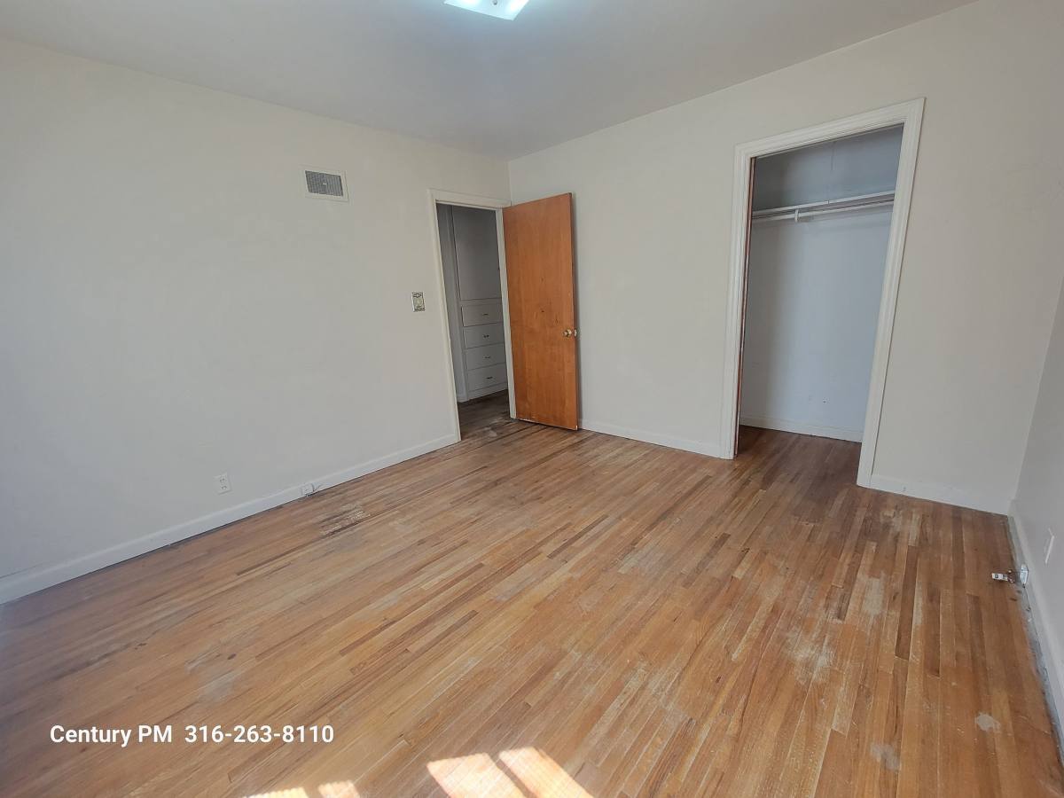 Townhouse for rent at 4906 E 9th St N, Wichita, KS 67208