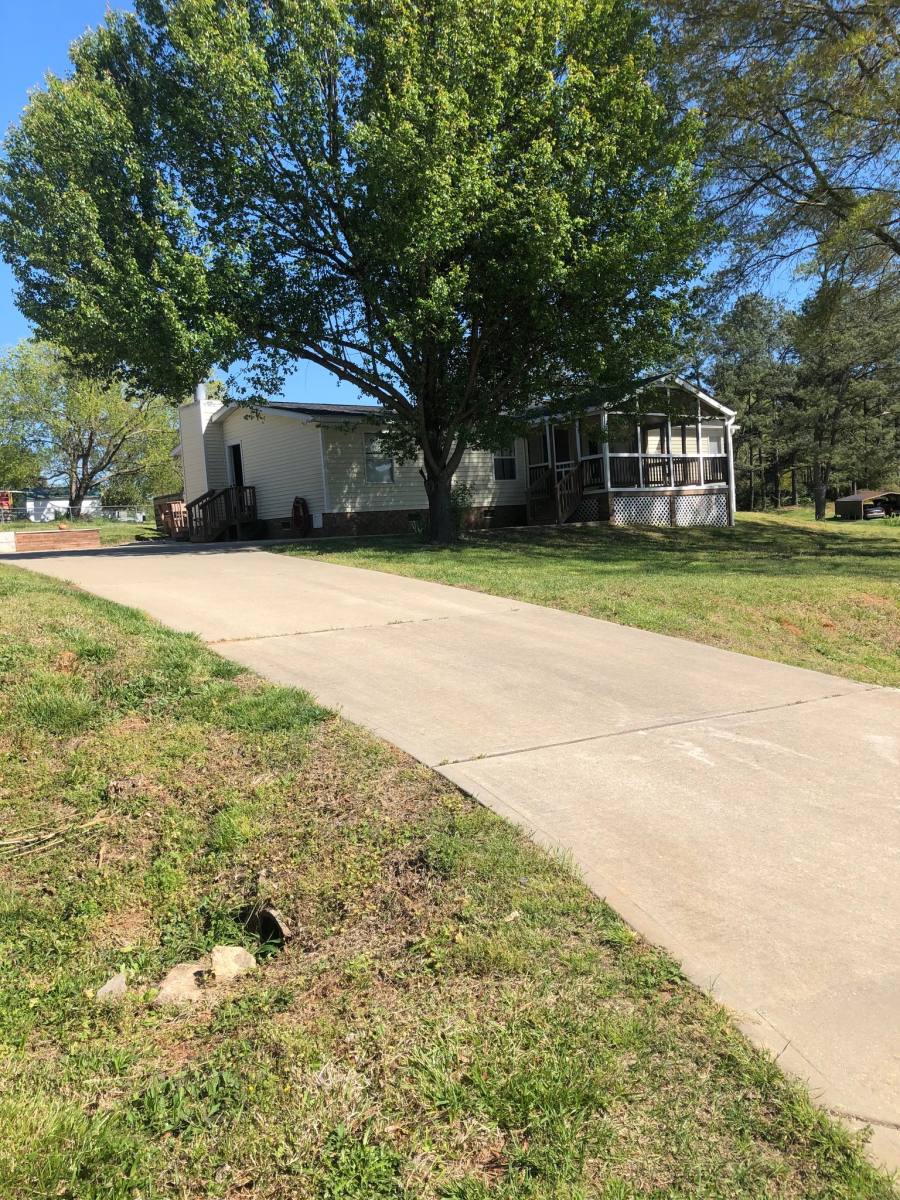 House for rent at 1305 Ewing Dr, Garner, NC 27529