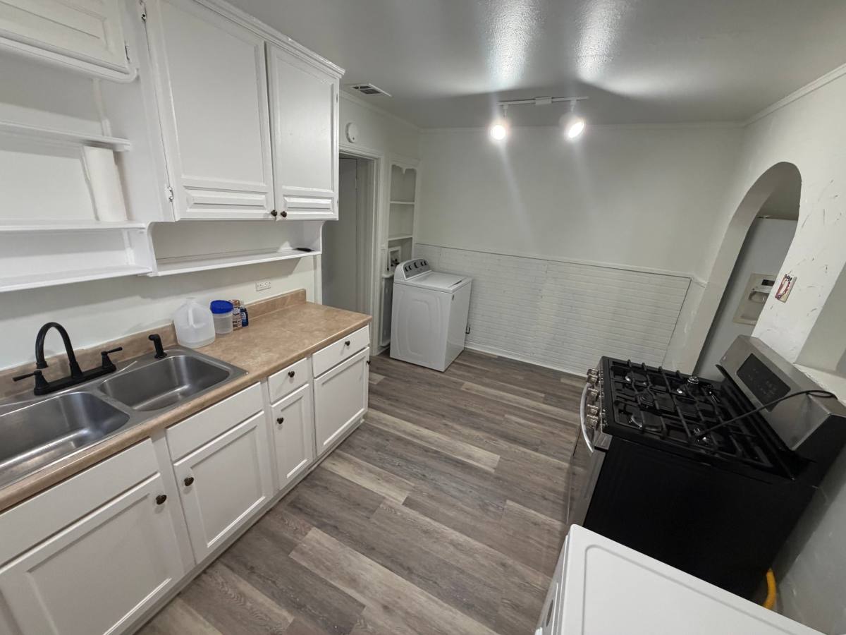 Apartment for rent at 1520 Glen Ave #A, Dallas, TX 75216