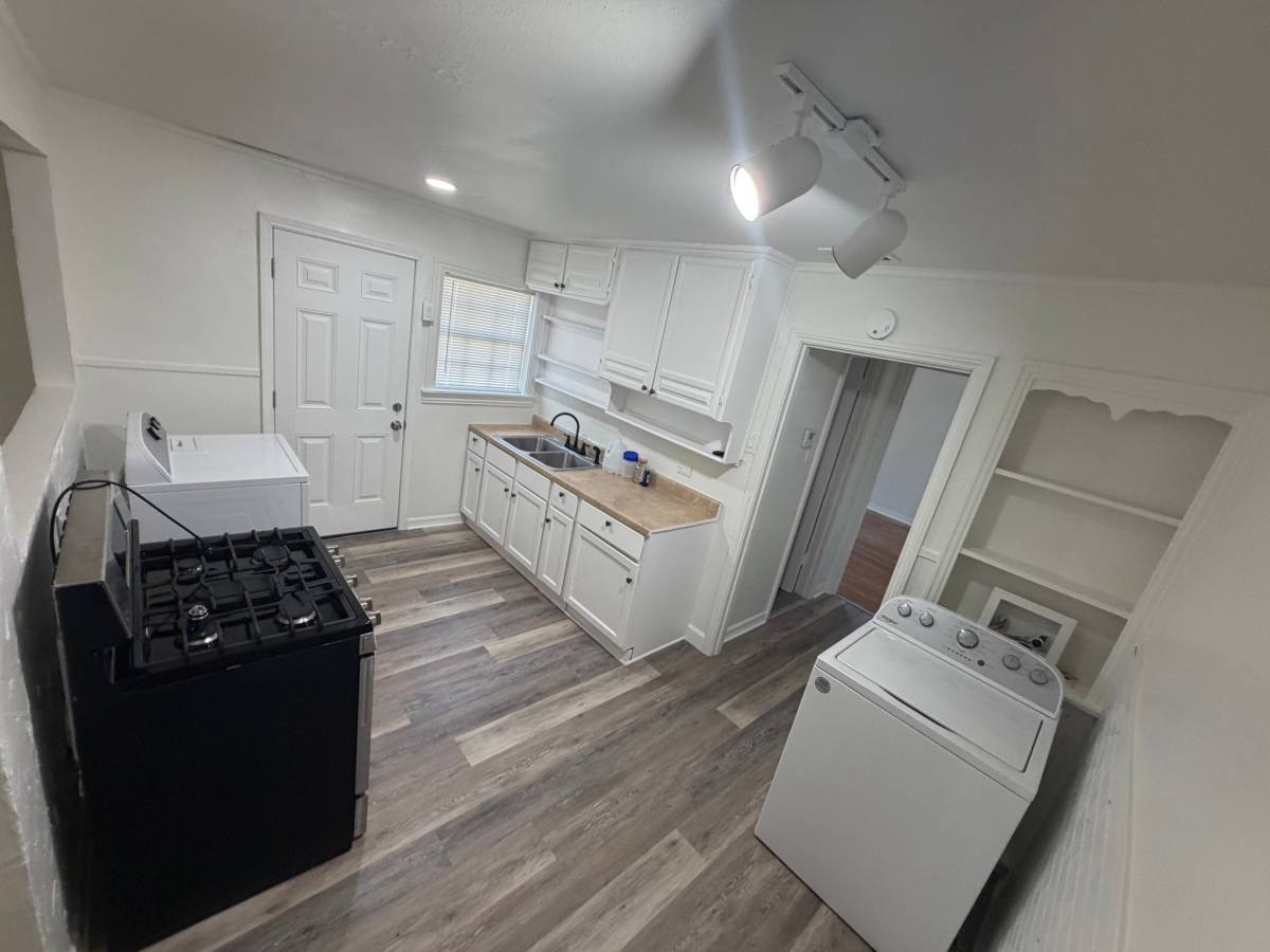 Apartment for rent at 1520 Glen Ave #A, Dallas, TX 75216