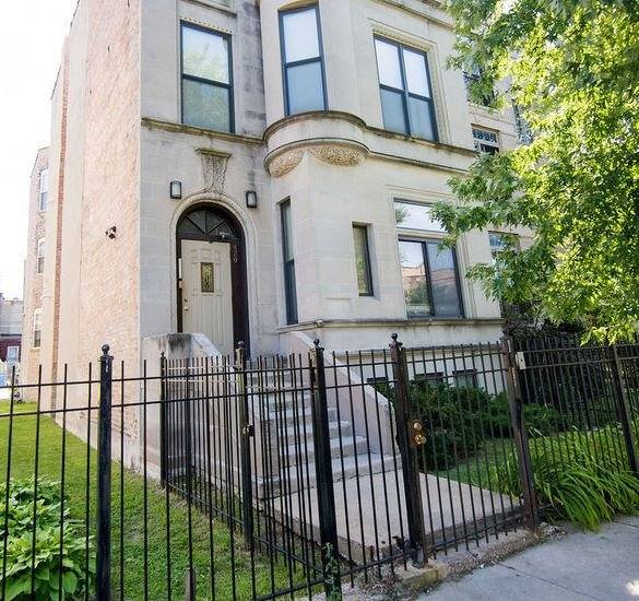 Apartment for rent at 429 E 45th Place, Chicago, IL 60653