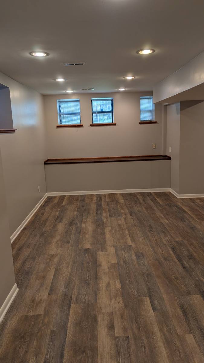 Apartment for rent at 429 E 45th Place, Chicago, IL 60653