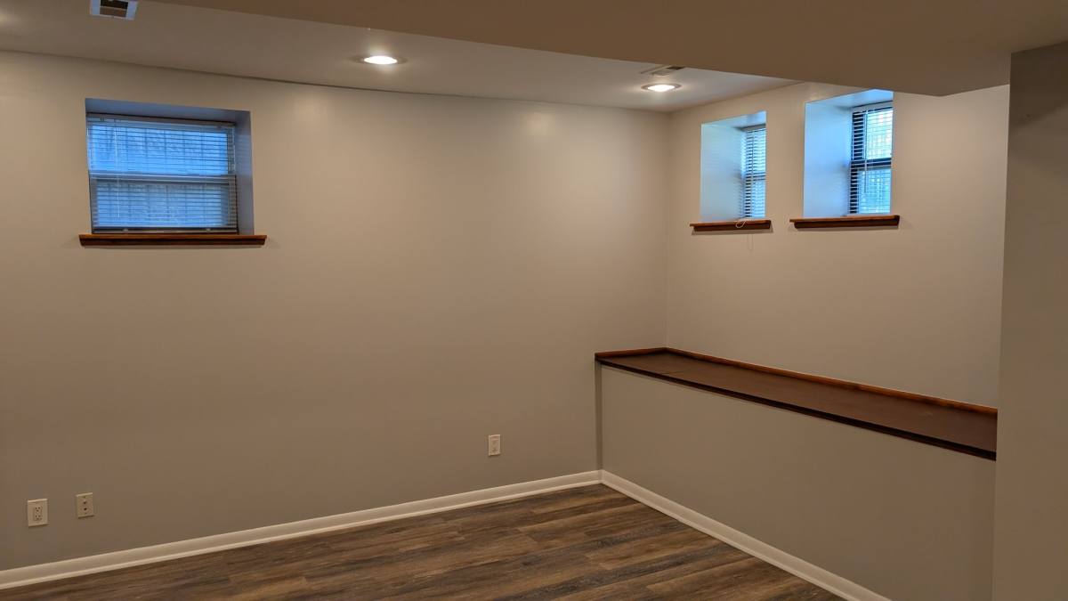 Apartment for rent at 429 E 45th Place, Chicago, IL 60653