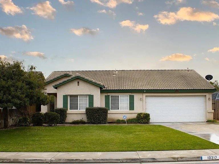 House for rent at 10217 Polo Saddle Dr, Bakersfield, CA 93312