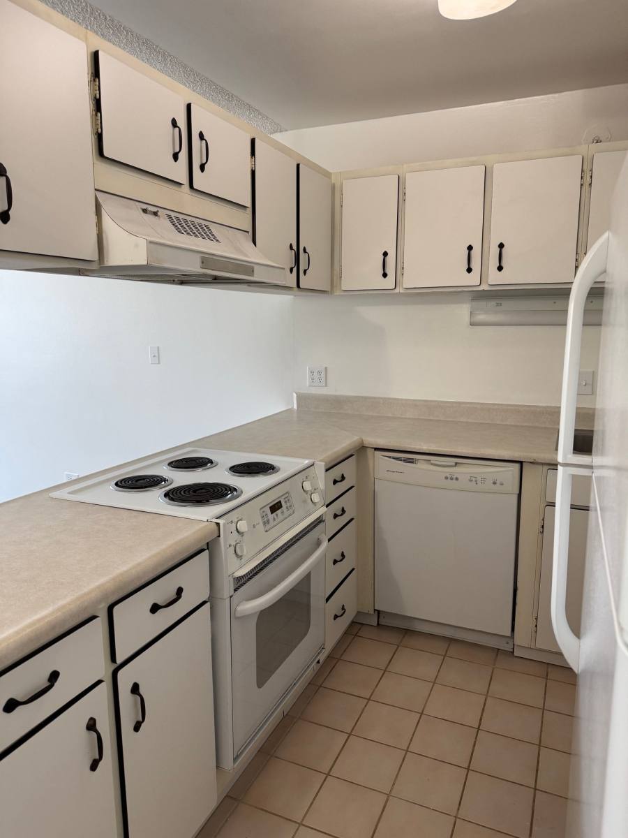 Apartment for rent at 3045 Ala Napuaa Place #314, Honolulu, HI 96818
