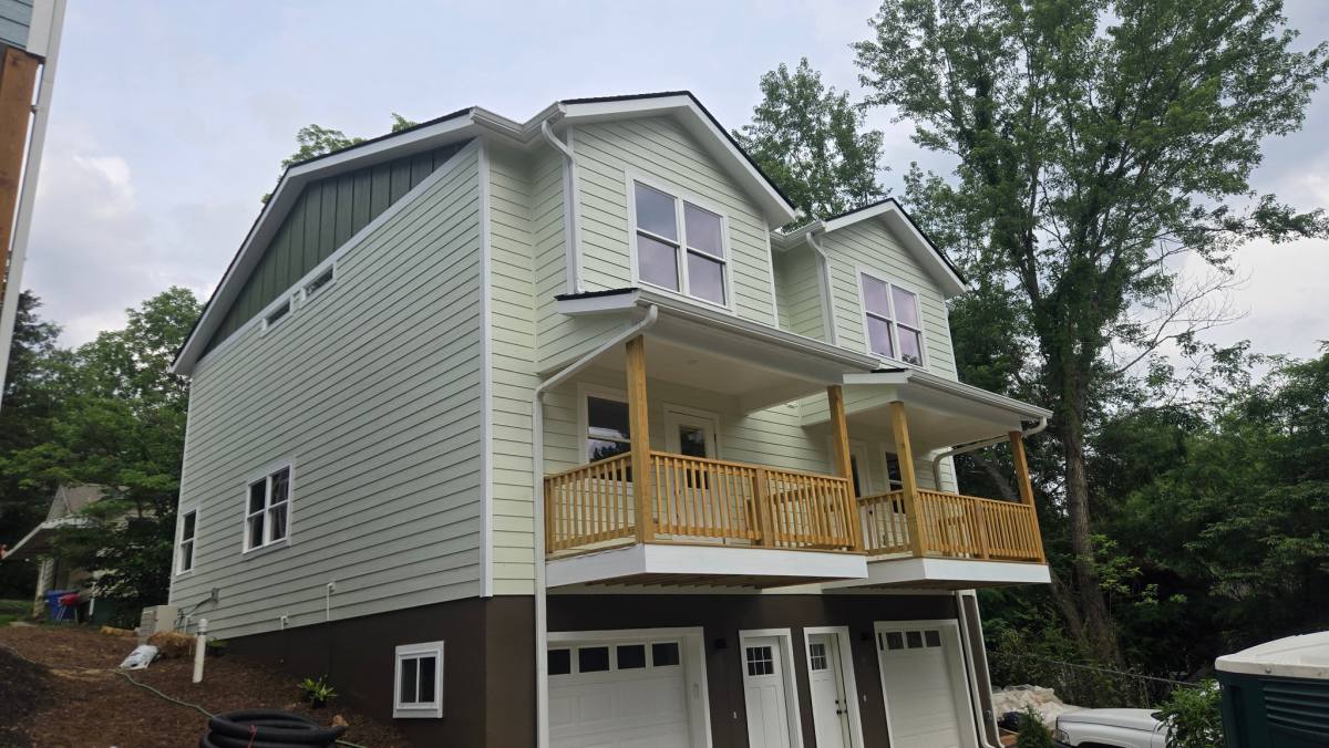 Townhouse for rent at 26 Rhudy Rd #1, Asheville, NC 28806
