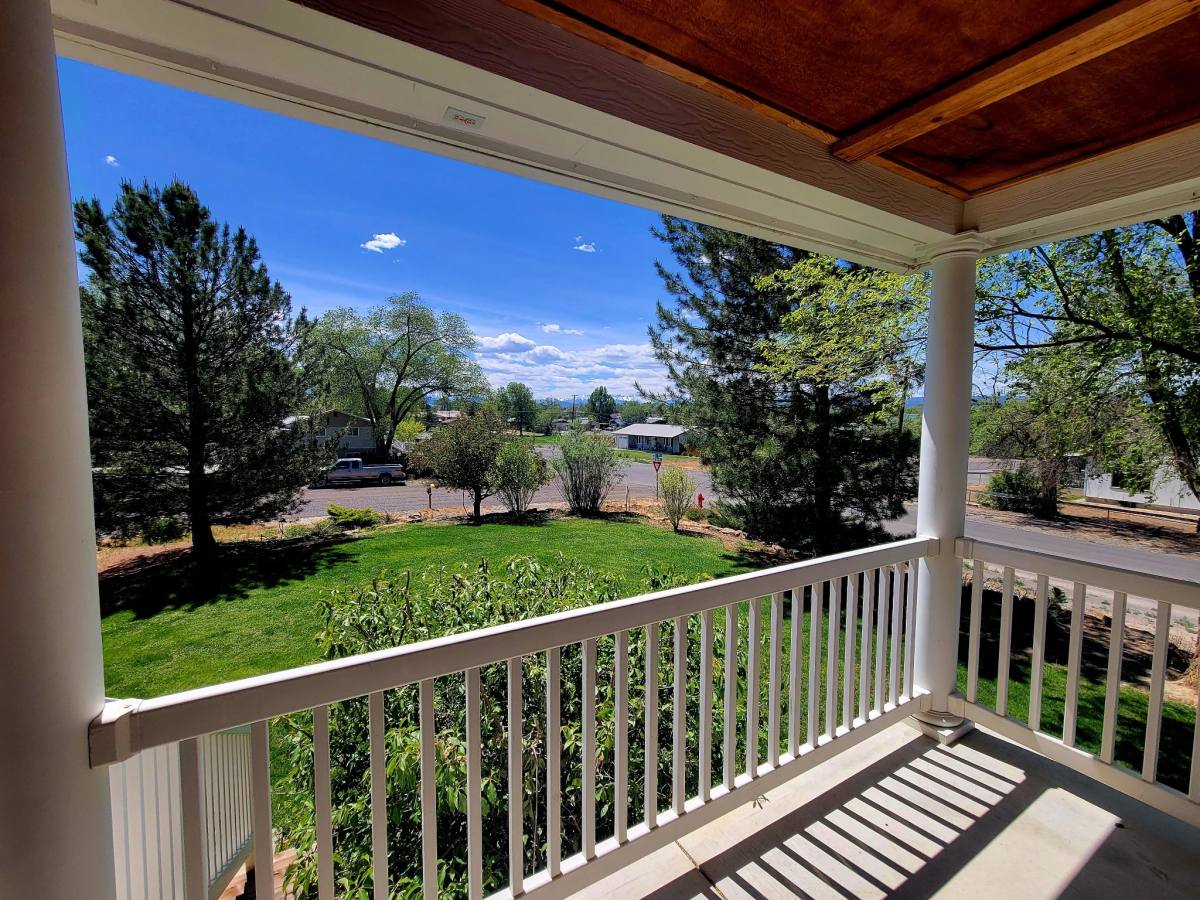Townhouse for rent at 801 S 8th St, Montrose, CO 81401