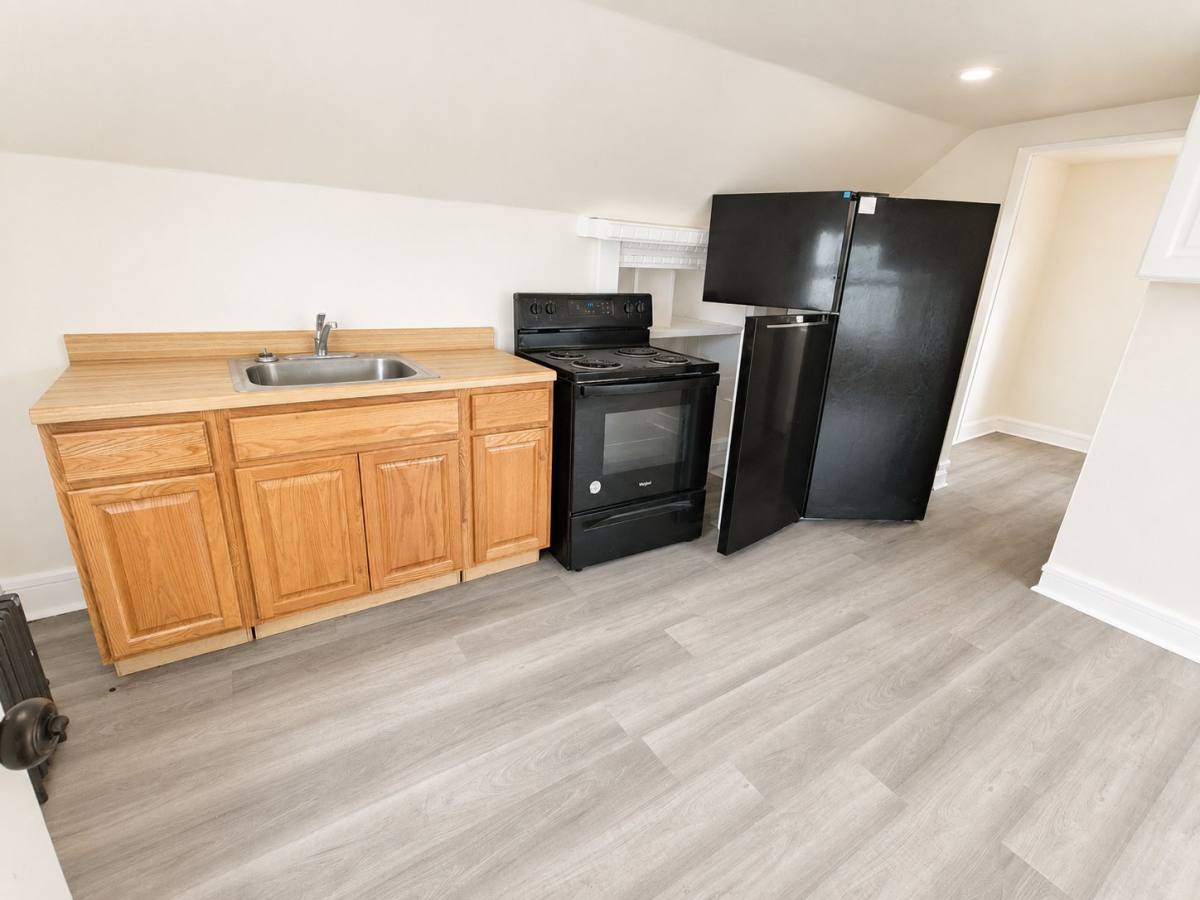Apartment for rent at 180 Columbia Ave #3, Irvington, NJ 07111