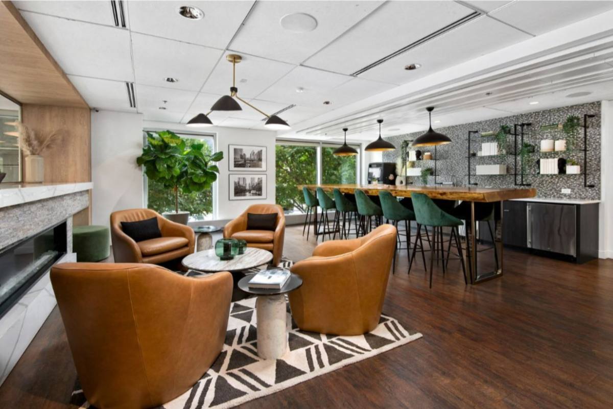 Apartment for rent at 307 N Canal St, Chicago, IL 60606