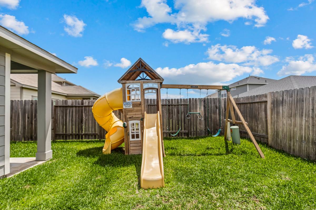House for rent at 21627 Calico Bush Trail, Katy, TX 77449