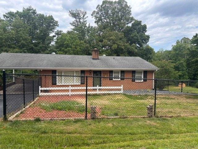 House for rent at 586 Graceland Dr, Bassett, VA 24055