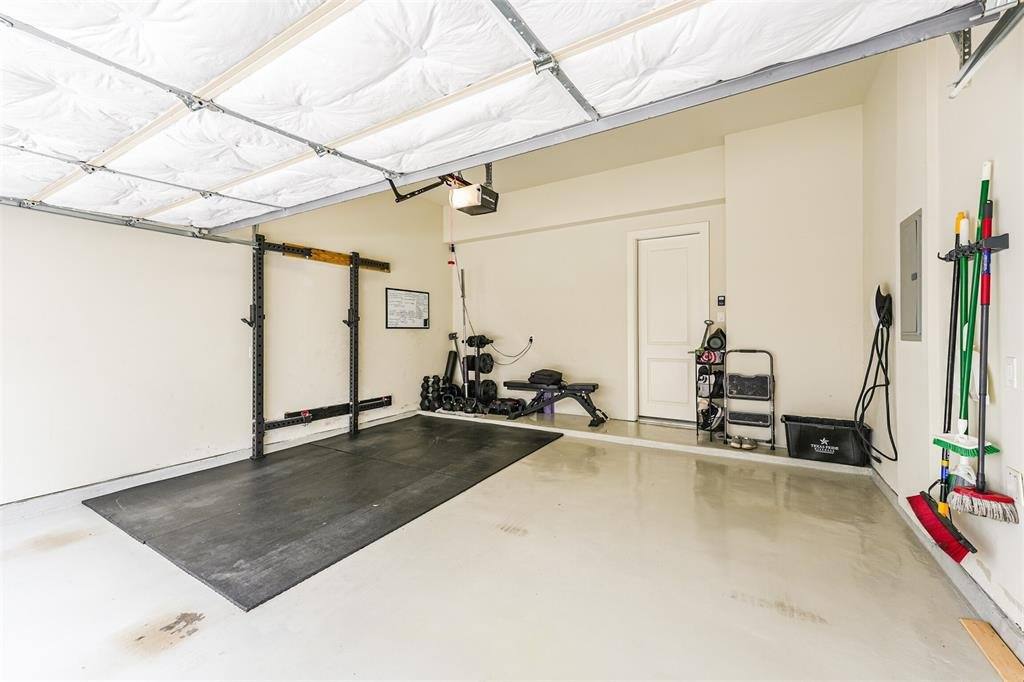Townhouse for rent at 5209 Allen St #F, Houston, TX 77007