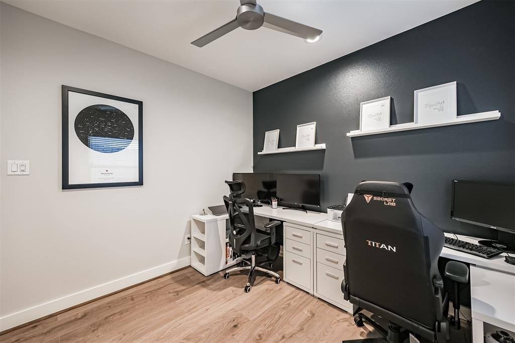 Townhouse for rent at 5209 Allen St #F, Houston, TX 77007