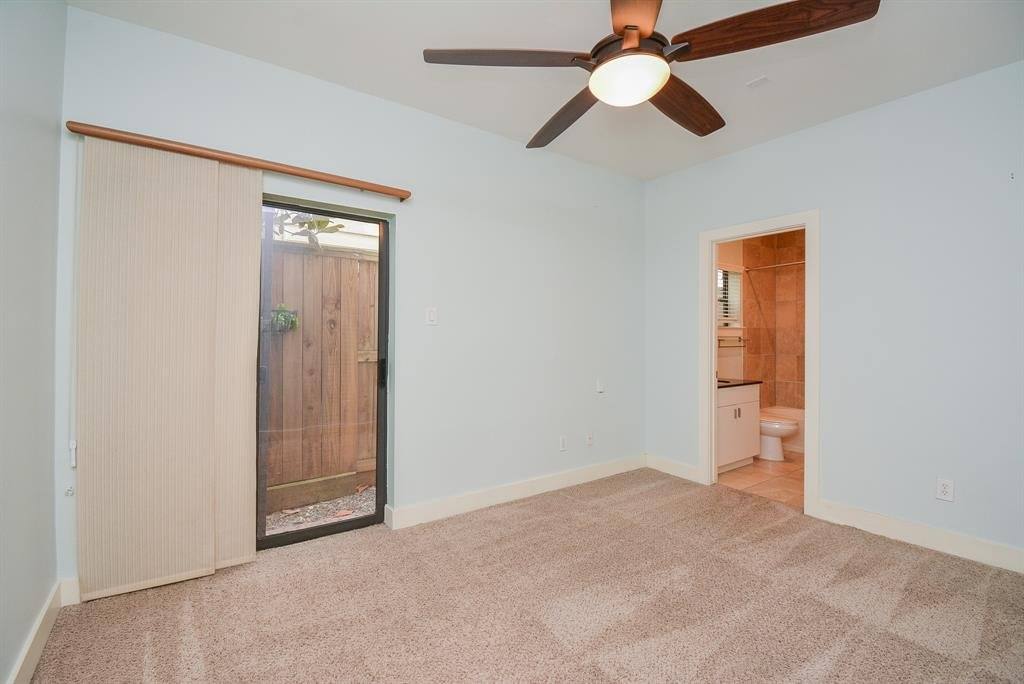 Townhouse for rent at 4122 Spencer St, Houston, TX 77007