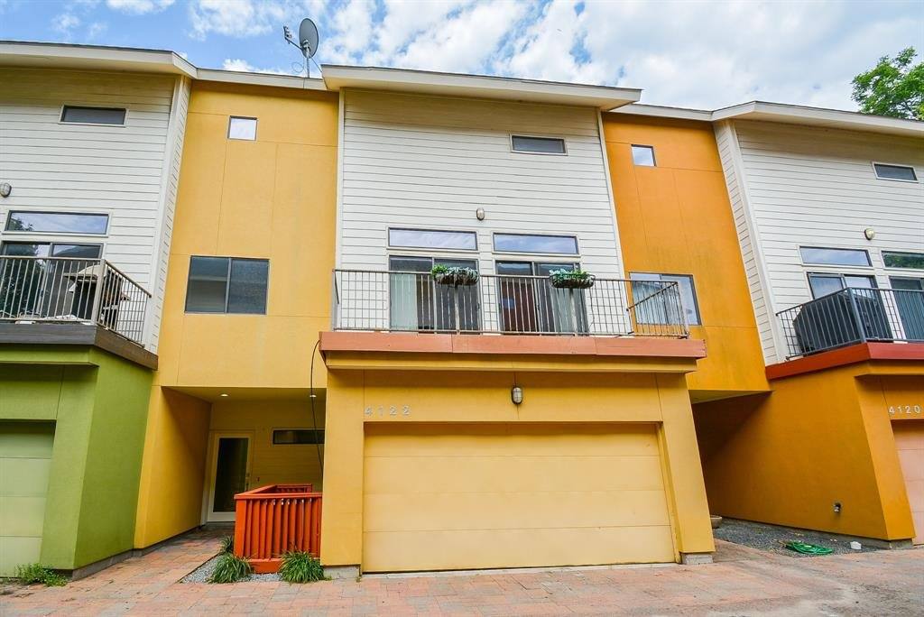 Townhouse for rent at 4122 Spencer St, Houston, TX 77007