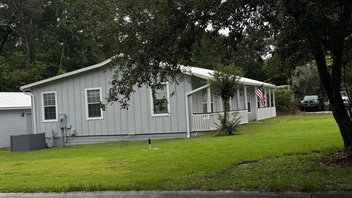 House for rent at 656 Fairhope Ave, Fairhope, AL 36532