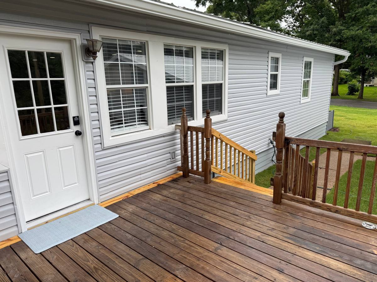 House for rent at 656 Fairhope Ave, Fairhope, AL 36532