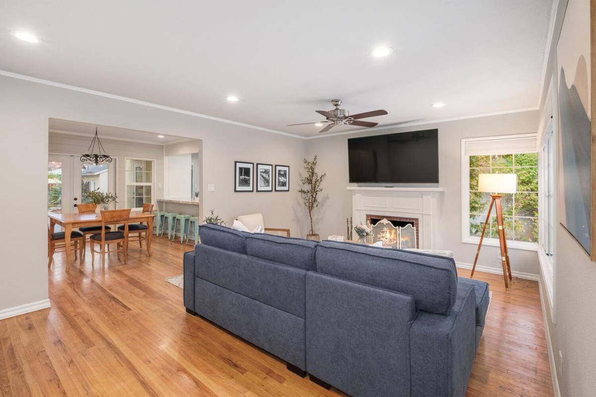 House for rent at 63 E Cortland Ave, Fresno, CA 93704