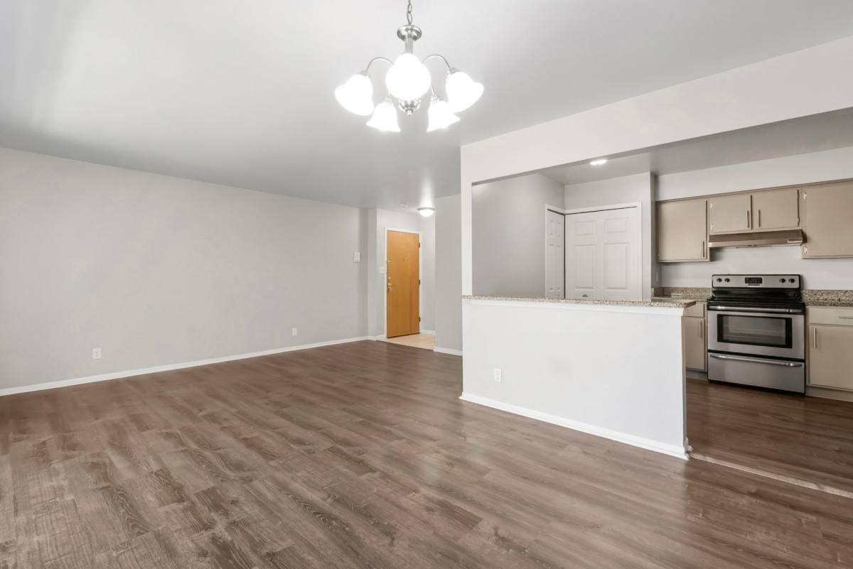 Condo for rent at 8657 Kennedy Circle #7, Warren, MI 48093