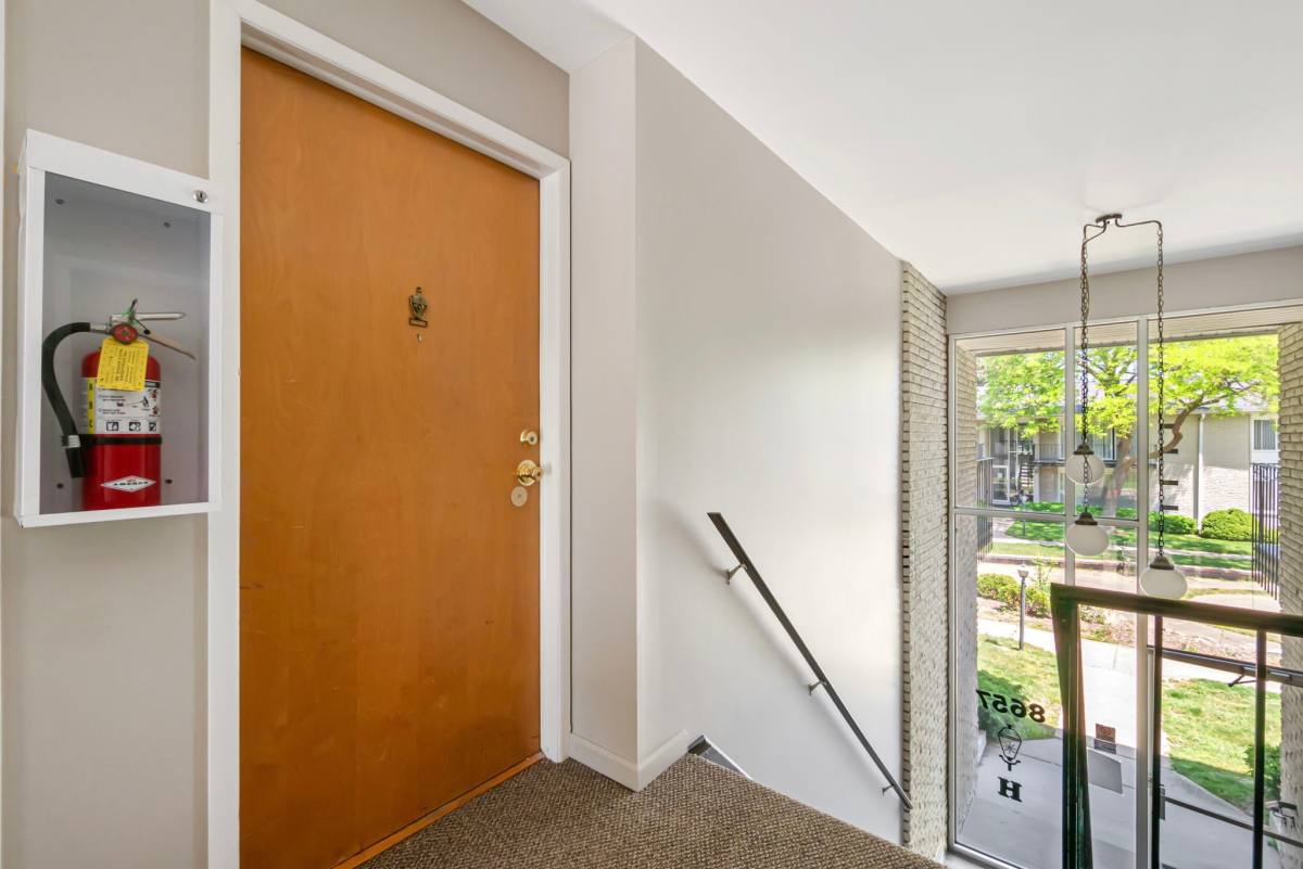 Condo for rent at 8657 Kennedy Circle #7, Warren, MI 48093