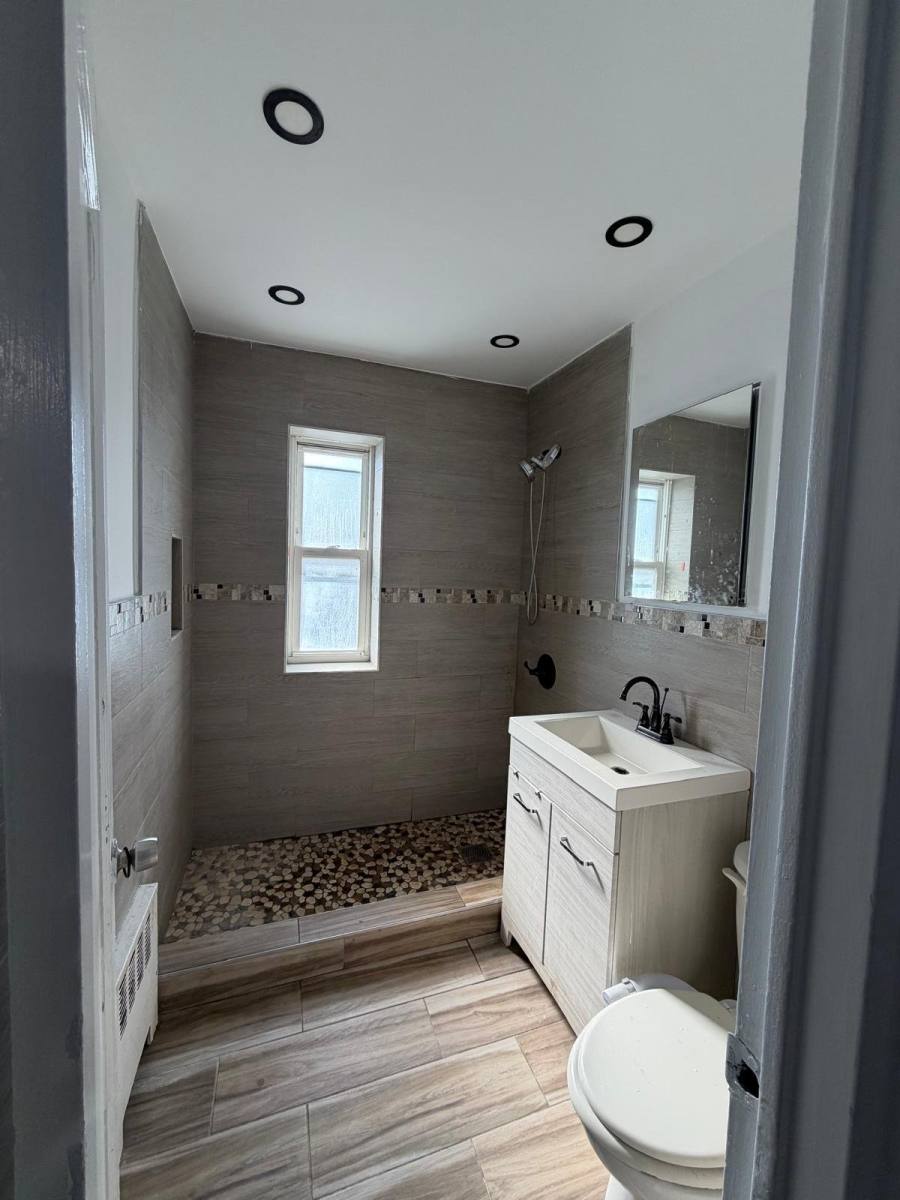 Apartment for rent at 2751 Fish Ave #2, Bronx, NY 10469