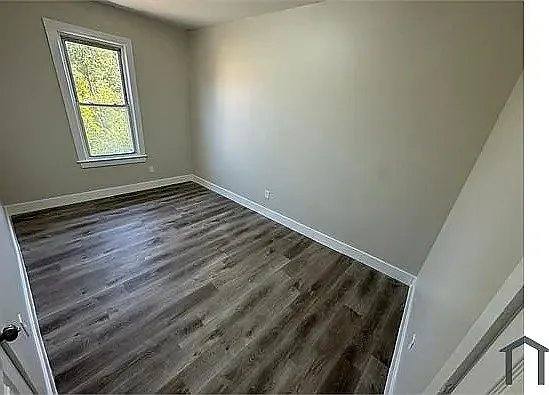 Apartment for rent at 28 Wainwright St #28-3, Newark, NJ 07112
