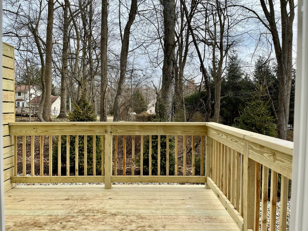 Townhouse for rent at 104 Myrtle Rd, Warren, NJ 07059