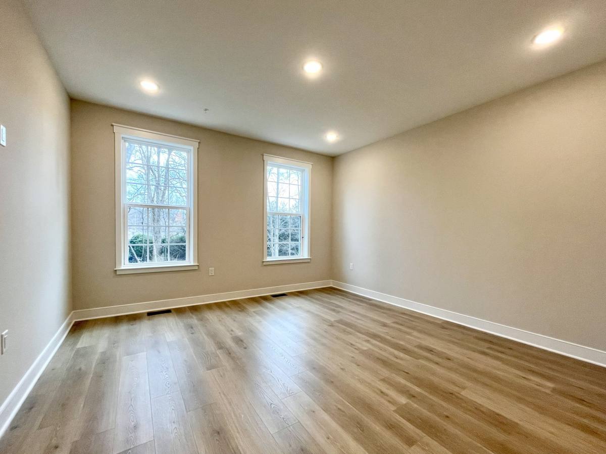 Townhouse for rent at 104 Myrtle Rd, Warren, NJ 07059
