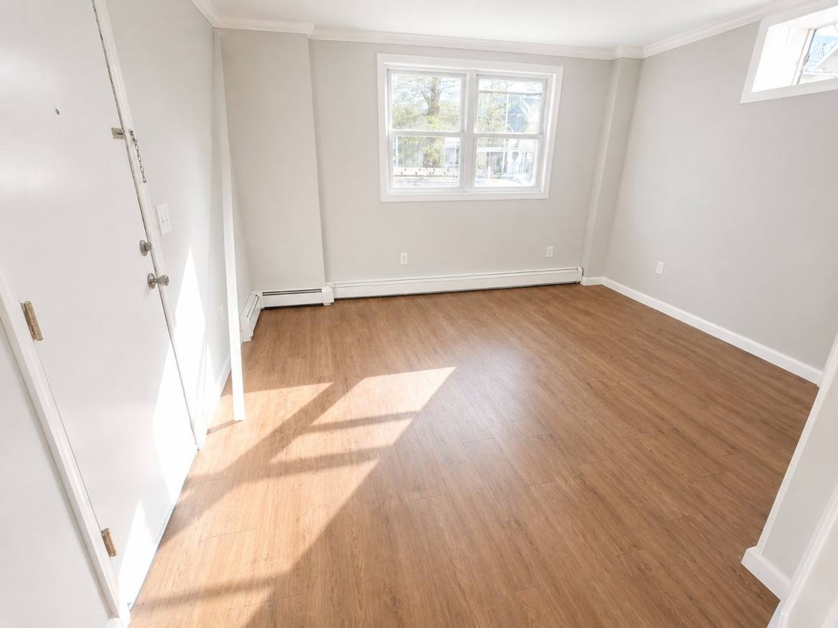 Apartment for rent at 50 Cortland St #1L, Newark, NJ 07105