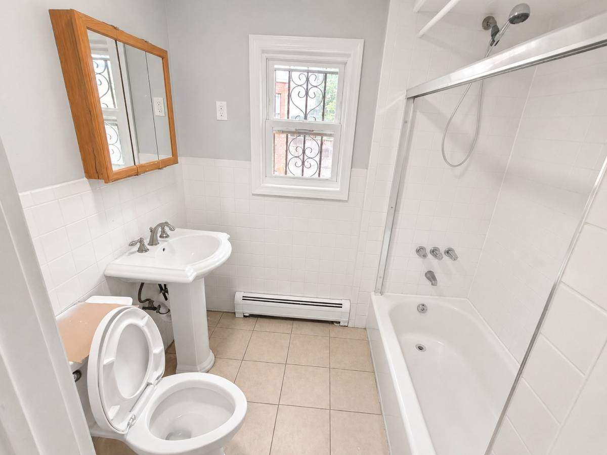 Apartment for rent at 50 Cortland St #1L, Newark, NJ 07105
