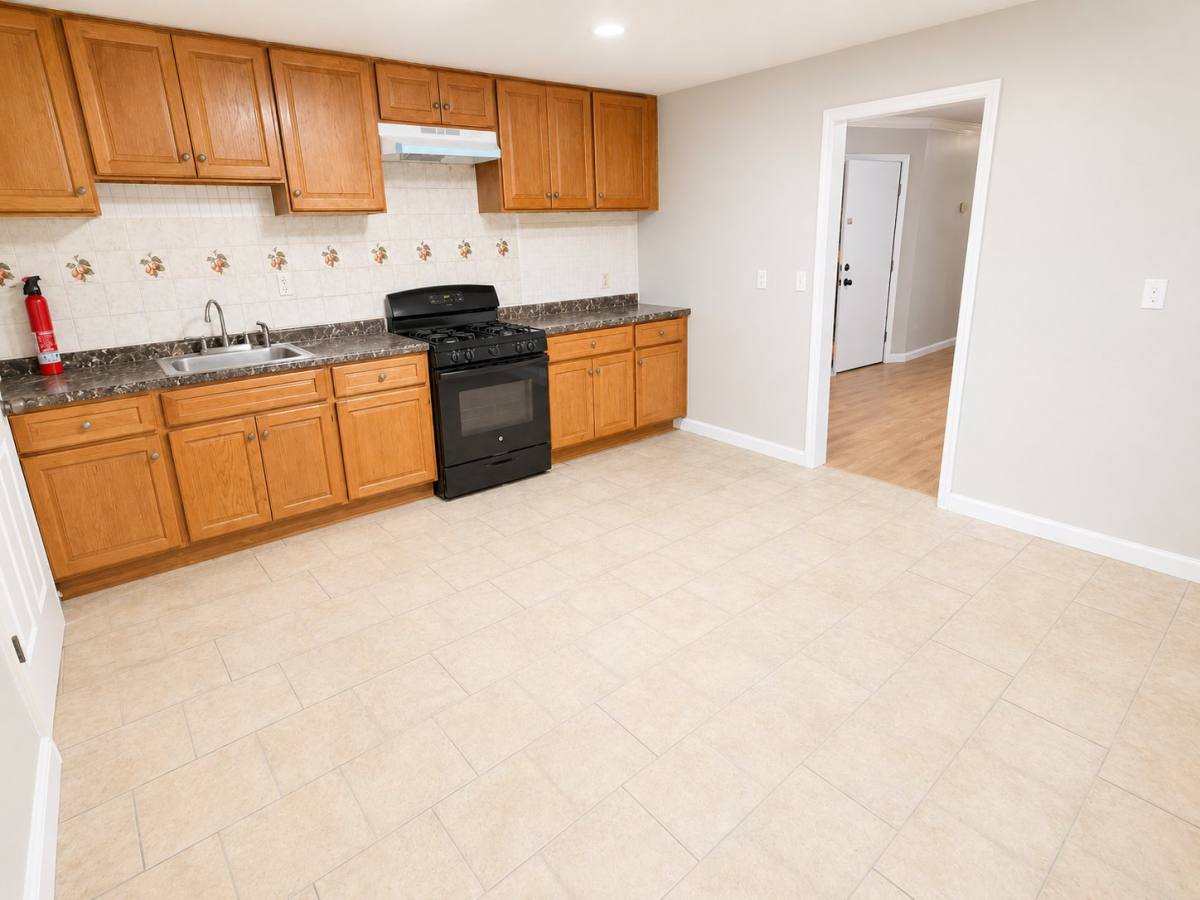 Apartment for rent at 50 Cortland St #1L, Newark, NJ 07105