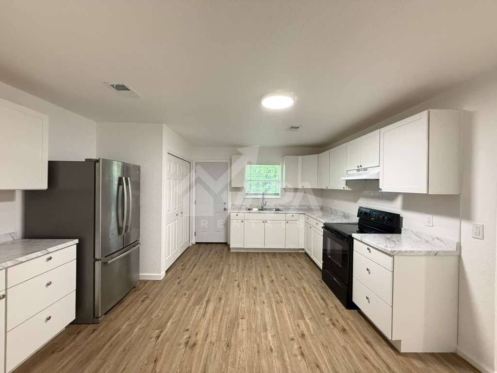 House for rent at 242 Glamis Ave, San Antonio, TX 78223