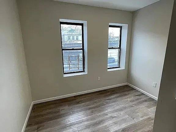 Apartment for rent at 383-385 Avon Ave #2L, Newark, NJ 07108