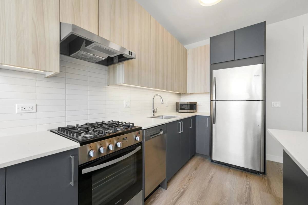 Apartment for rent at 680 N May St, Chicago, IL 60642