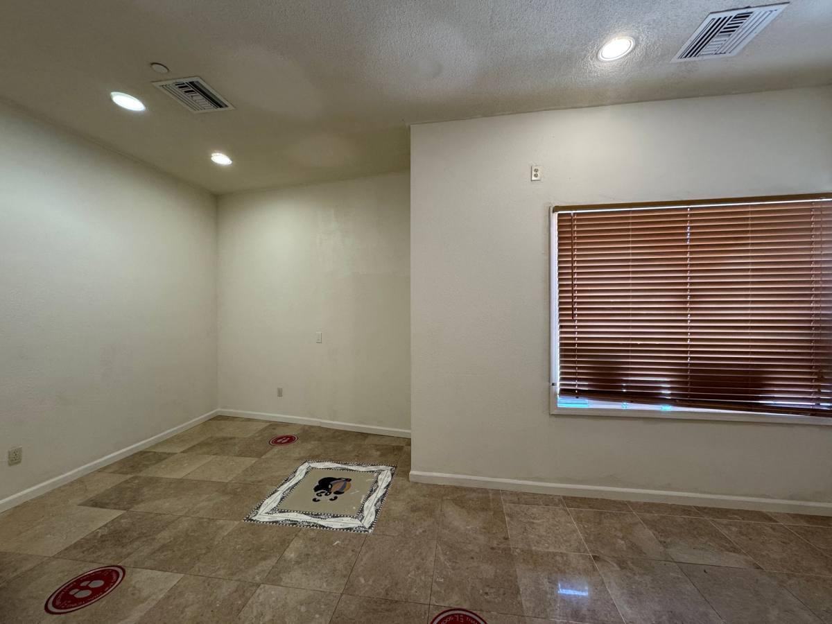 House for rent at 6740 Mission St, Daly City, CA 94014