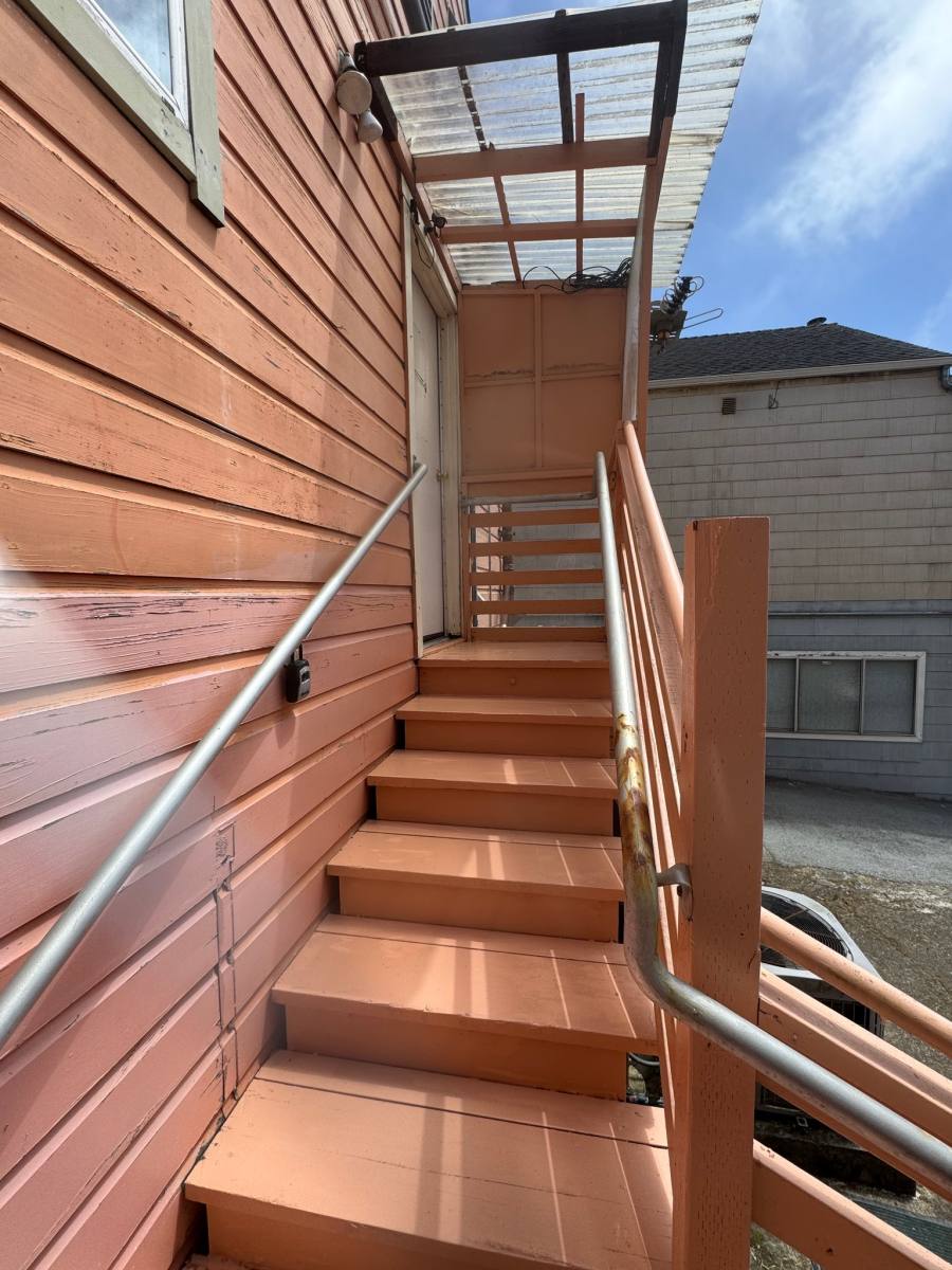 House for rent at 6740 Mission St, Daly City, CA 94014