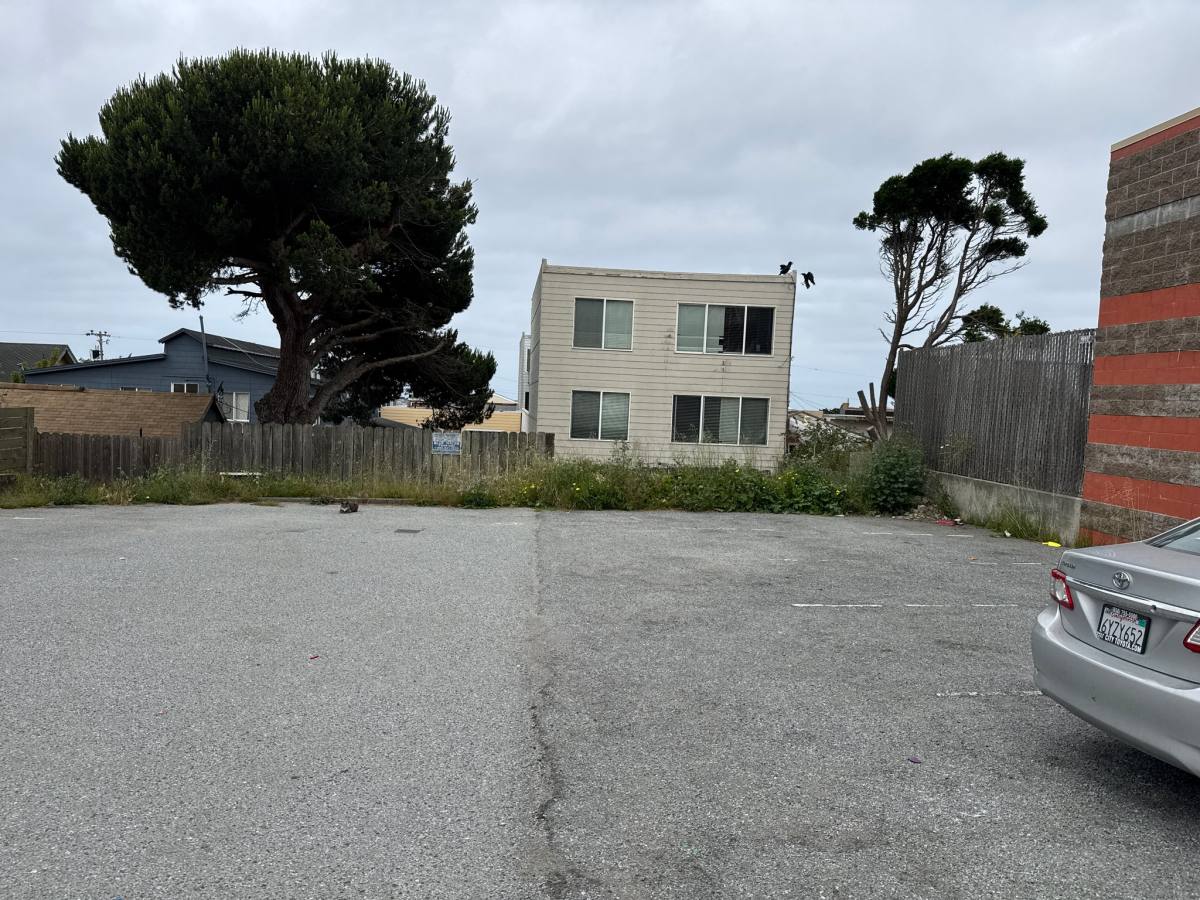 House for rent at 6740 Mission St, Daly City, CA 94014