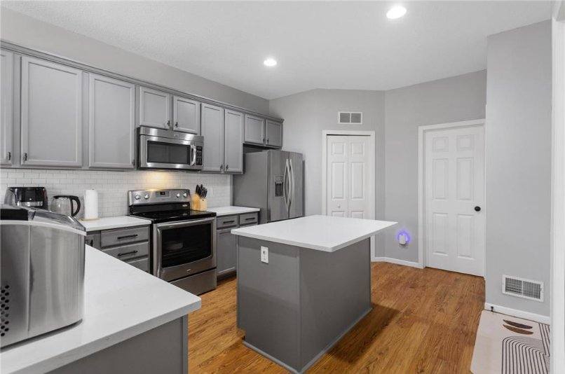 Townhouse for rent at 1509 111th Dr NE #D, Minneapolis, MN 55449