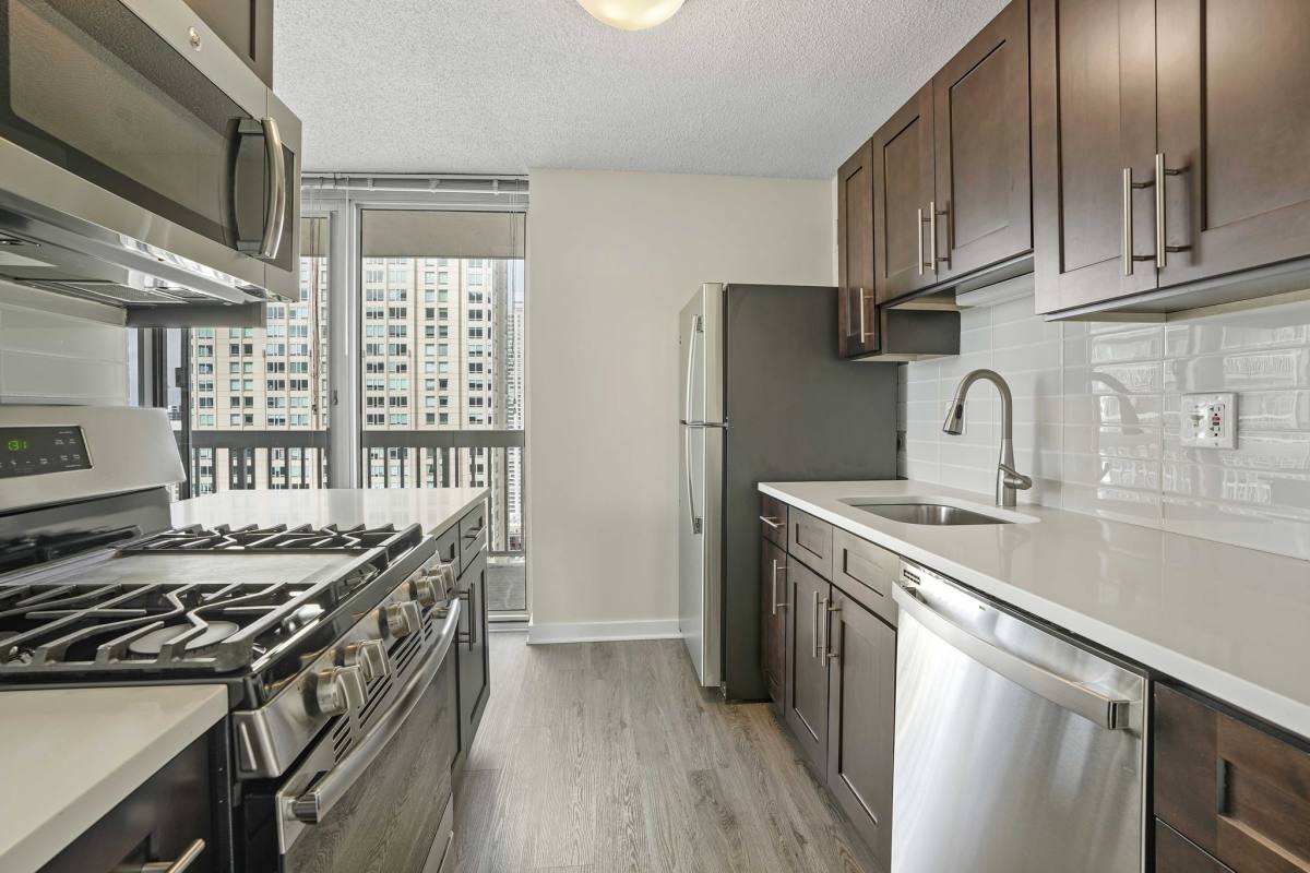 Apartment for rent at 542 N State, Chicago, IL 60654