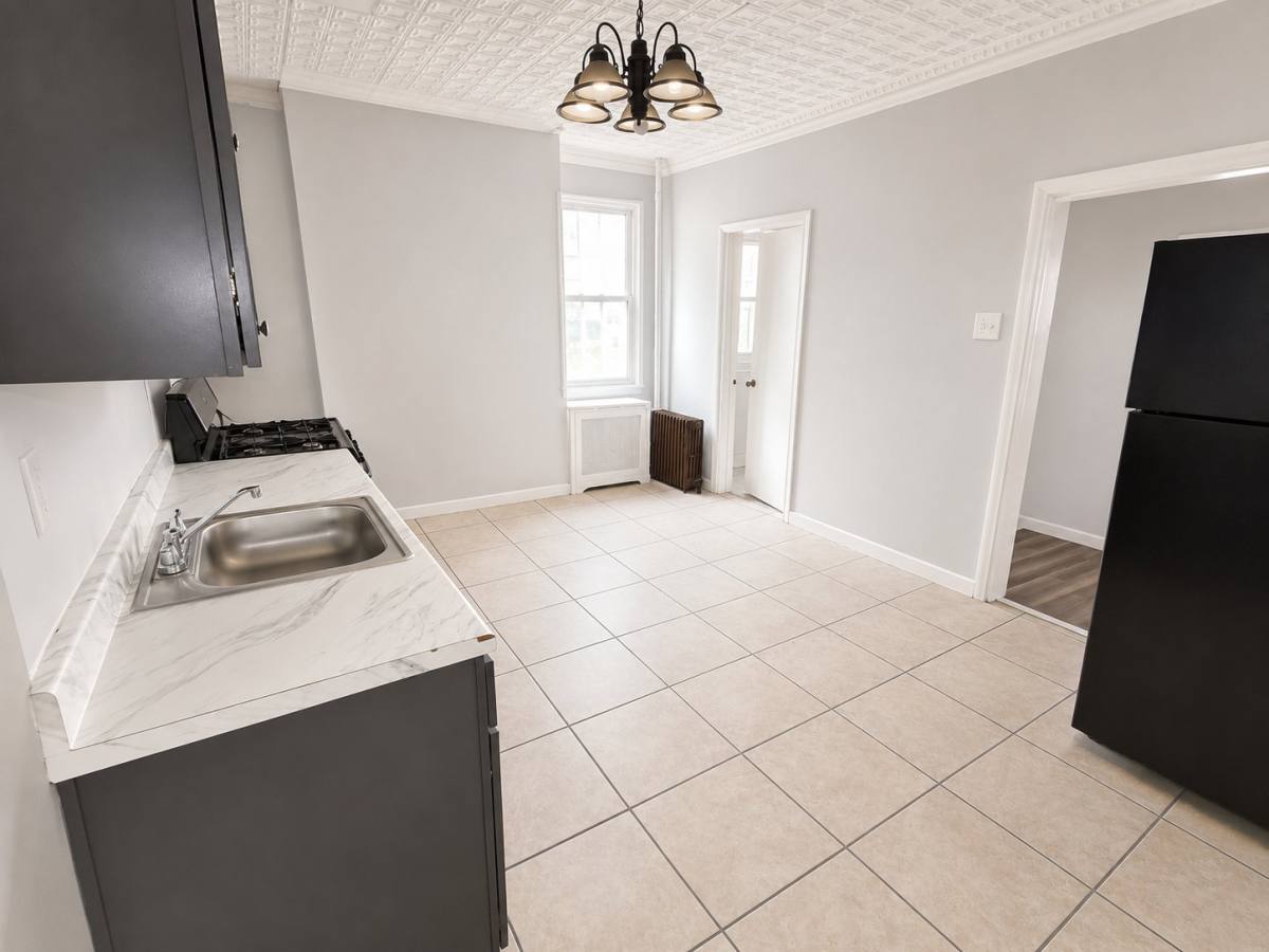 Apartment for rent at 183 Summer Ave #1, Newark, NJ 07104