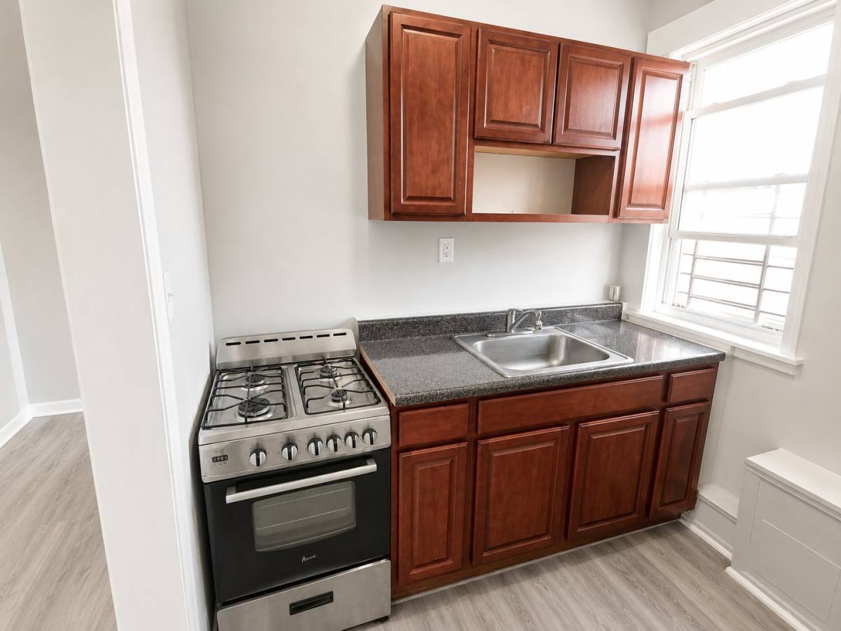 Apartment for rent at 233 Littleton Ave #12, Newark, NJ 07103