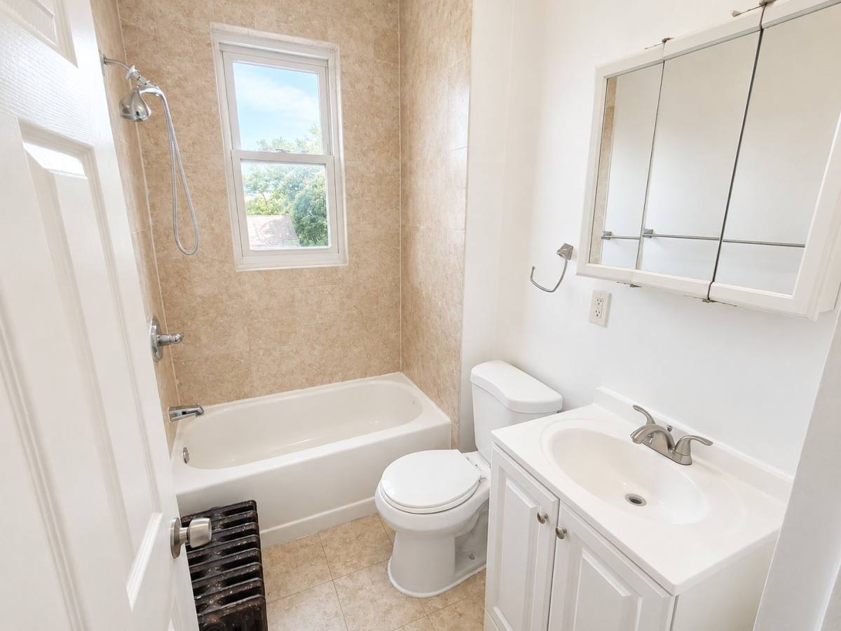 Apartment for rent at 233 Littleton Ave #12, Newark, NJ 07103