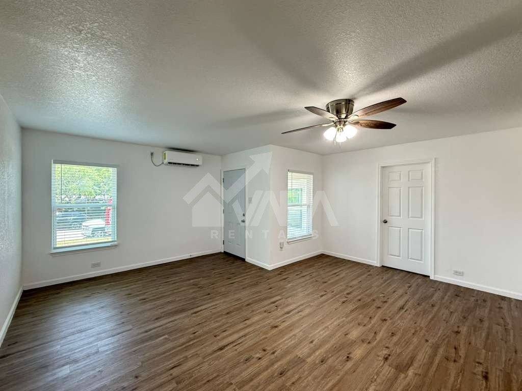 House for rent at 515 Blakeley Dr, San Antonio, TX 78209