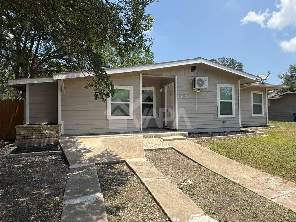 House for rent at 515 Blakeley Dr, San Antonio, TX 78209