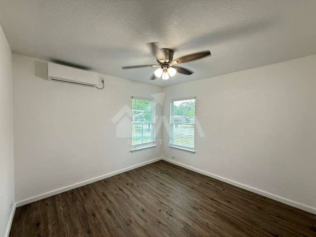 House for rent at 515 Blakeley Dr, San Antonio, TX 78209