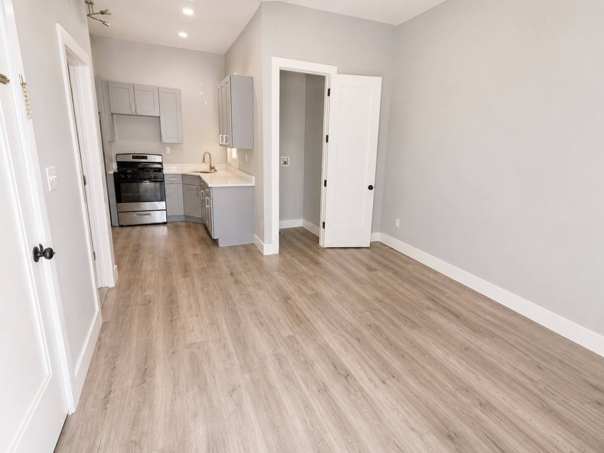 Apartment for rent at 467 Ferry St #1, Newark, NJ 07105